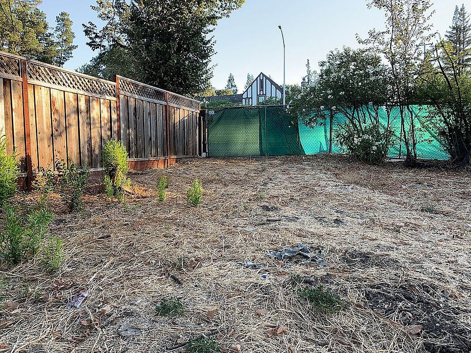 2nd image of 3853 Alameda De Las Pulgas