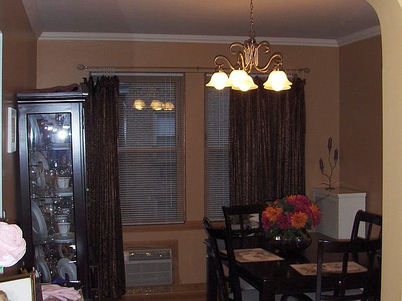 3rd image of 10937 S Longwood Dr #1SE