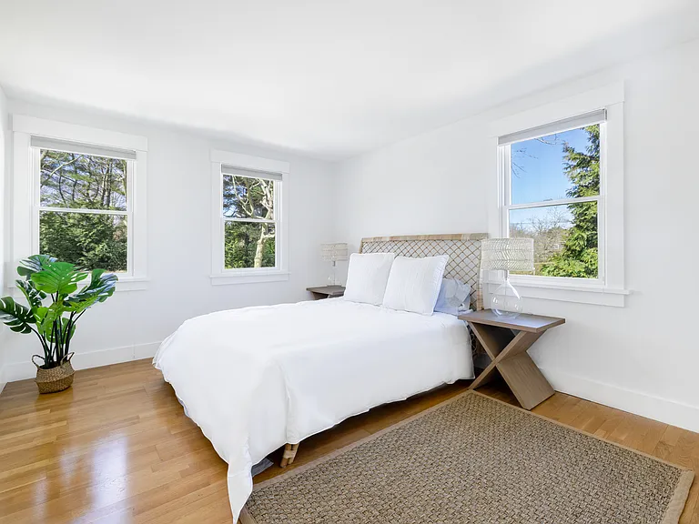 570 Hampton Rd #4 — Photo 9