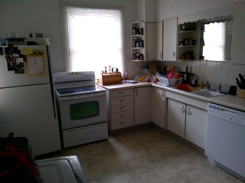1st image of 5132 Dodge St APT B