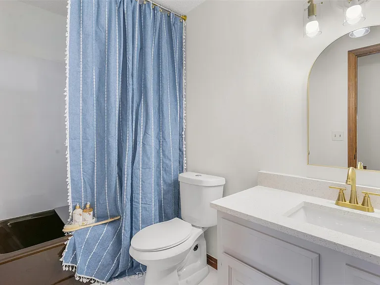 21205 National Dr — Photo 20
