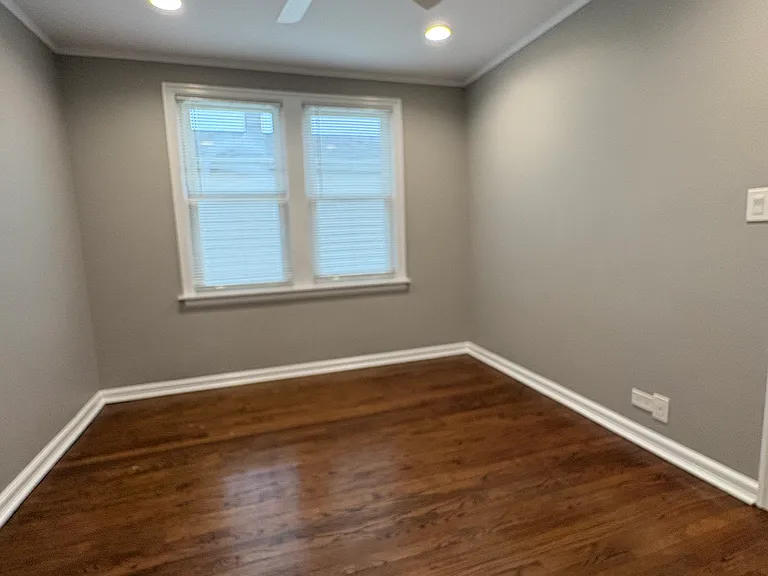 6717 N Oxford Ave #2 — Photo 9