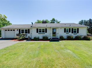 30 Spruce Glen Ter, Wallingford, CT 06492