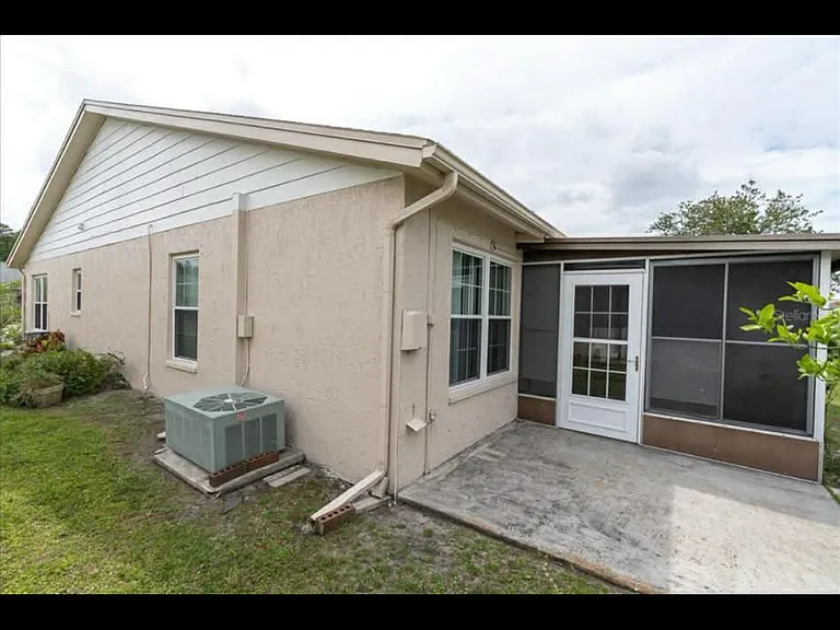 2921 Wainwright Ct — Photo 7