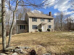 48 Parker St, Leicester, MA 01524