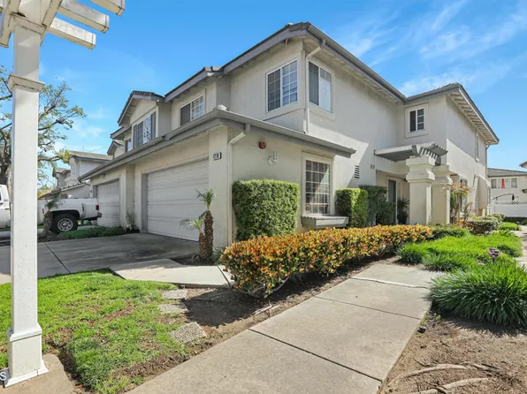 1210 Higuera Dr, Oxnard, CA 93030