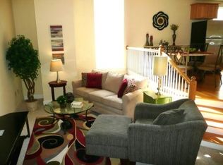 50 W High St APT 205, Carlisle, PA 17013