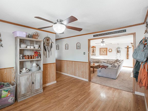 5th image of 616 2nd St