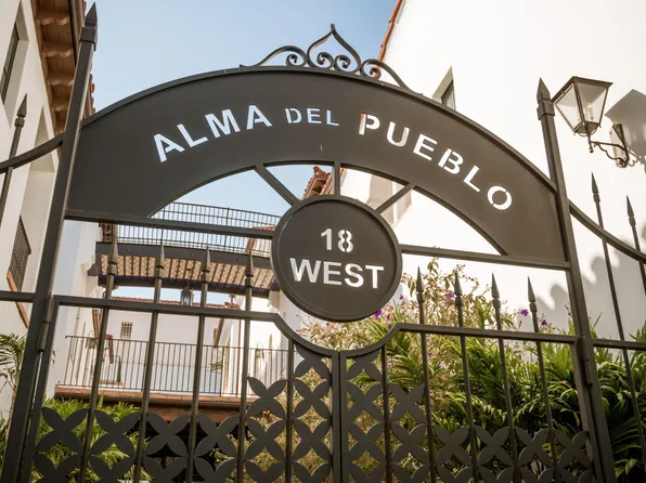 18 W Victoria St APT 303, Santa Barbara, CA 93101