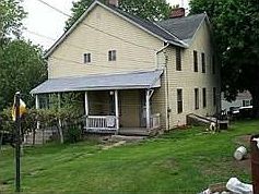 2nd image of 44 Long St