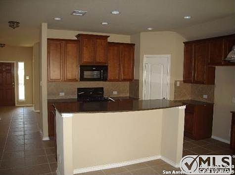 3rd image of 3527 Bennington Way