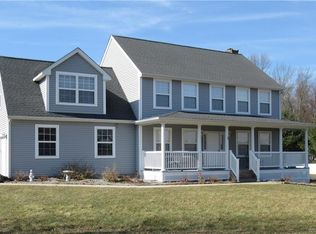 19 Jonathan Ln, Mansfield, CT 06268