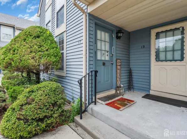 1 Truro Dr #F, Monroe Township, NJ 08831