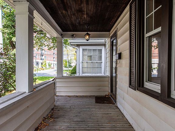 5th image of 1951 Vernon St