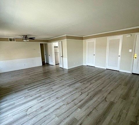 3rd image of 426 Escuela Ave APT 13