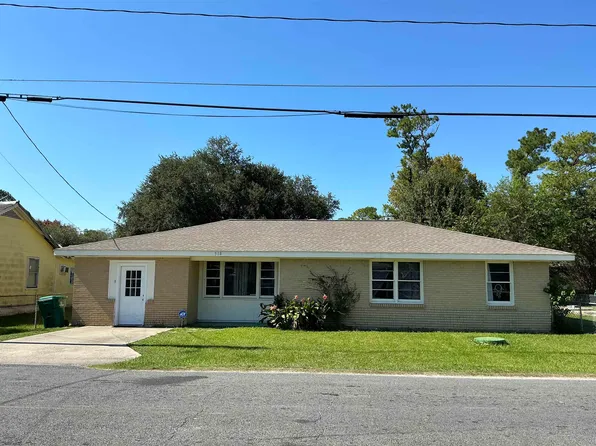 318 Saint Louis St, Raceland, LA 70394