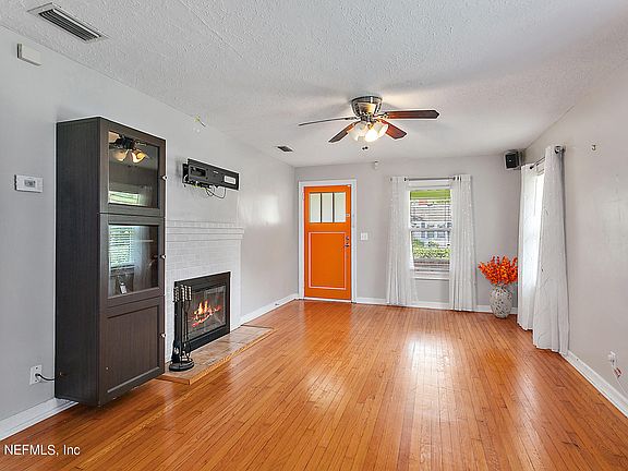 4th image of 281 MULBERRY Street