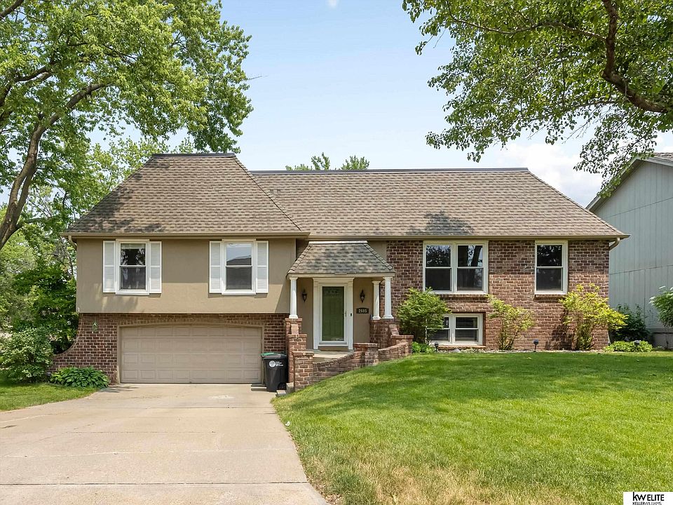 1st image of 2605 S 167th Avenue Cir