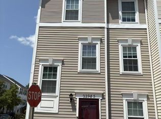 22985 Fleet Ter, Sterling, VA 20166