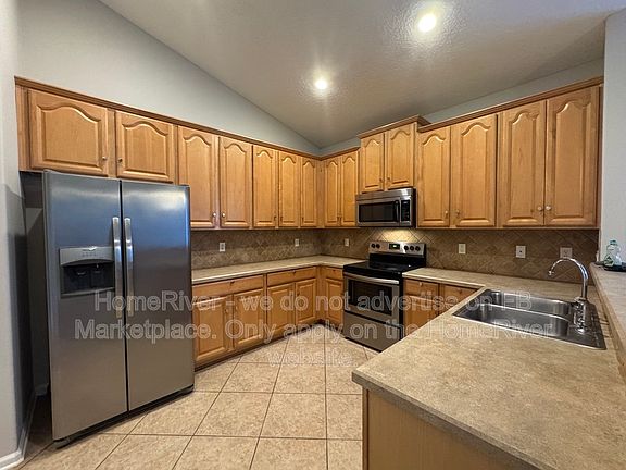 2nd image of 3590 Waterford Oaks Dr