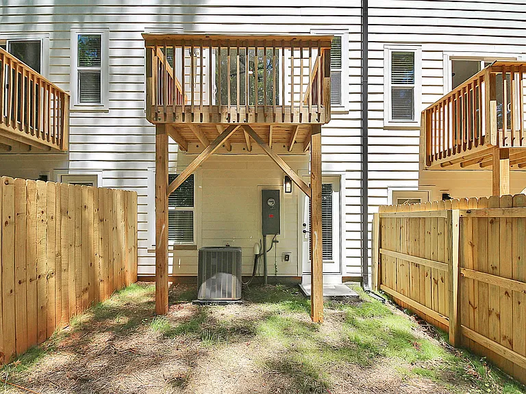 2613 Dr Carver Rd — Photo 9