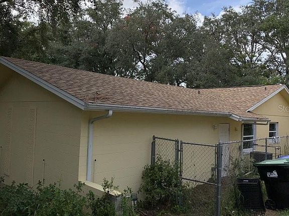 2nd image of 6201 Holiday Hill Ln