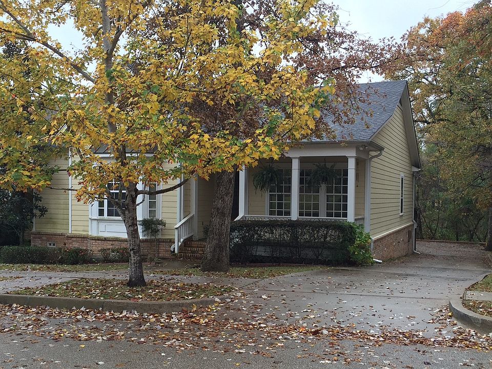 2nd image of 3985 Charleston Park