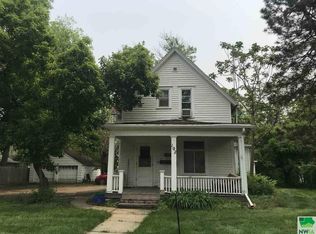 102 Linden Ave #3, Vermillion, SD 57069