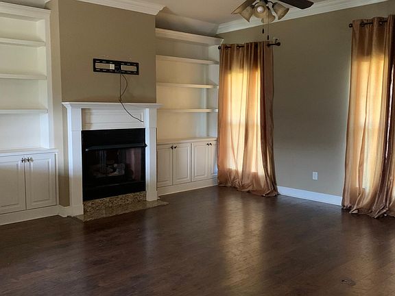 5th image of 5834 W Austin Dr