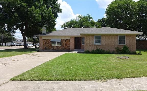 2nd image of 2129 Peggy Ln