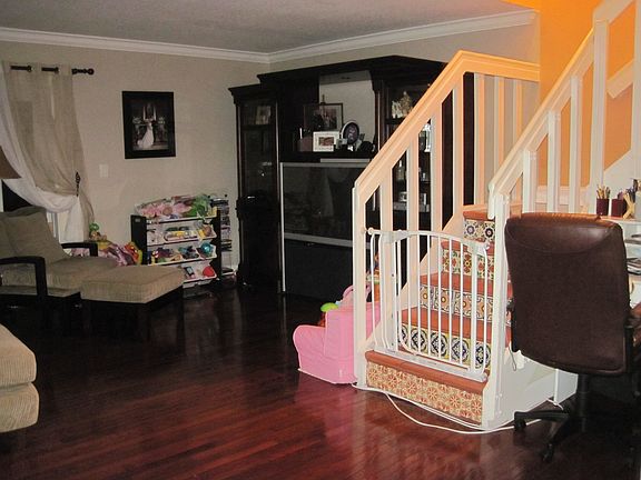Living Room/Stairs