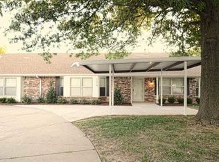 5901 N Macarthur Blvd STE B, Warr Acres, OK 73122