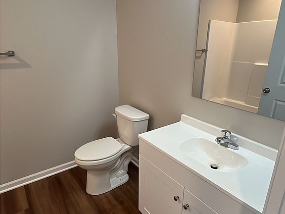 5th image of 1094 Pebblecreek Dr #B