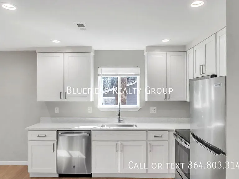 253 Woodruff St — Photo 10