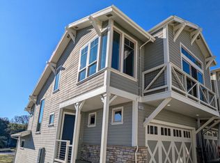 2065 Stagecoach Rd, Santa Rosa, CA 95404