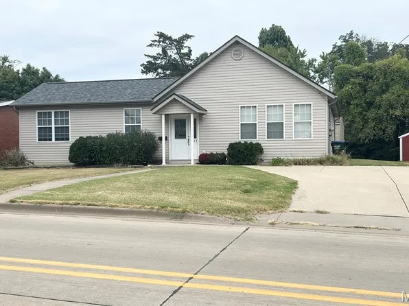 523 W Bottom Ave, Columbia, IL 62236