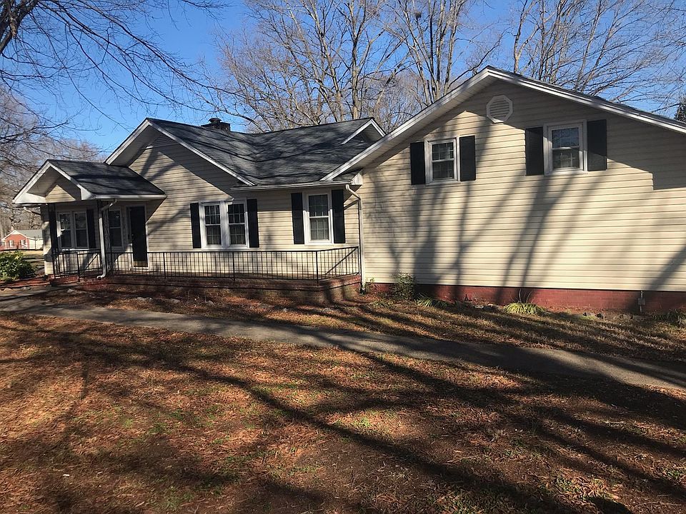 1st image of 818 Cleveland Ave