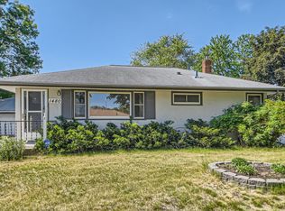 1480 Sherren Ave E, Maplewood, MN 55109