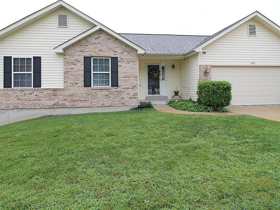 Welcome home to 341 Keystone Dr.