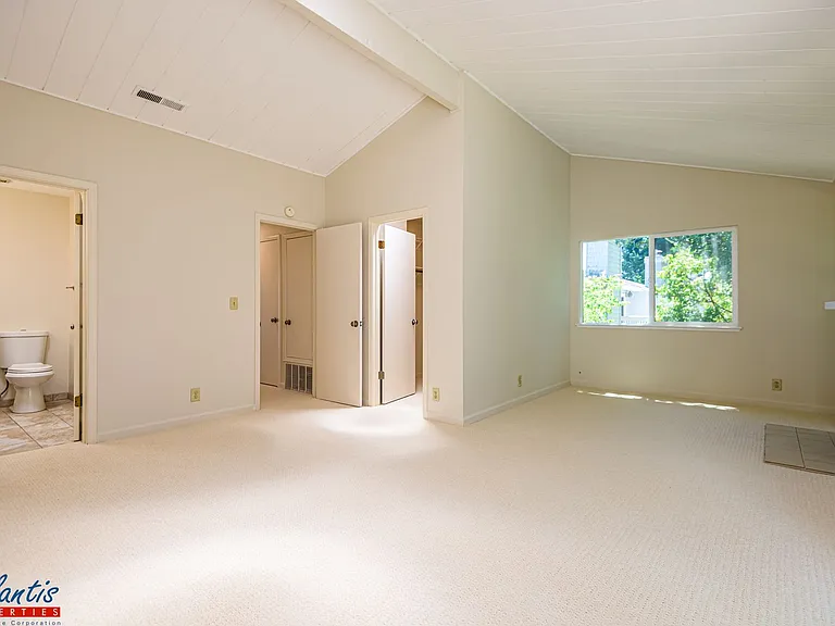 2931 Leotar Cir — Photo 11