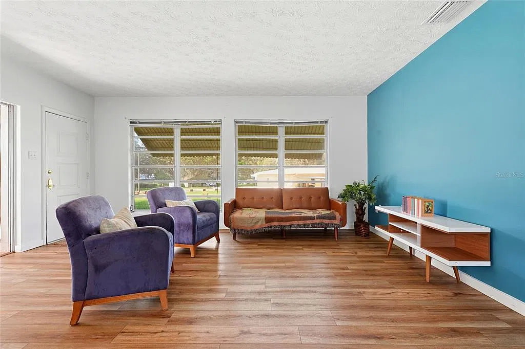 3 bed, 1.5 bath, 1500 sqft, $1,750 — Photo 3