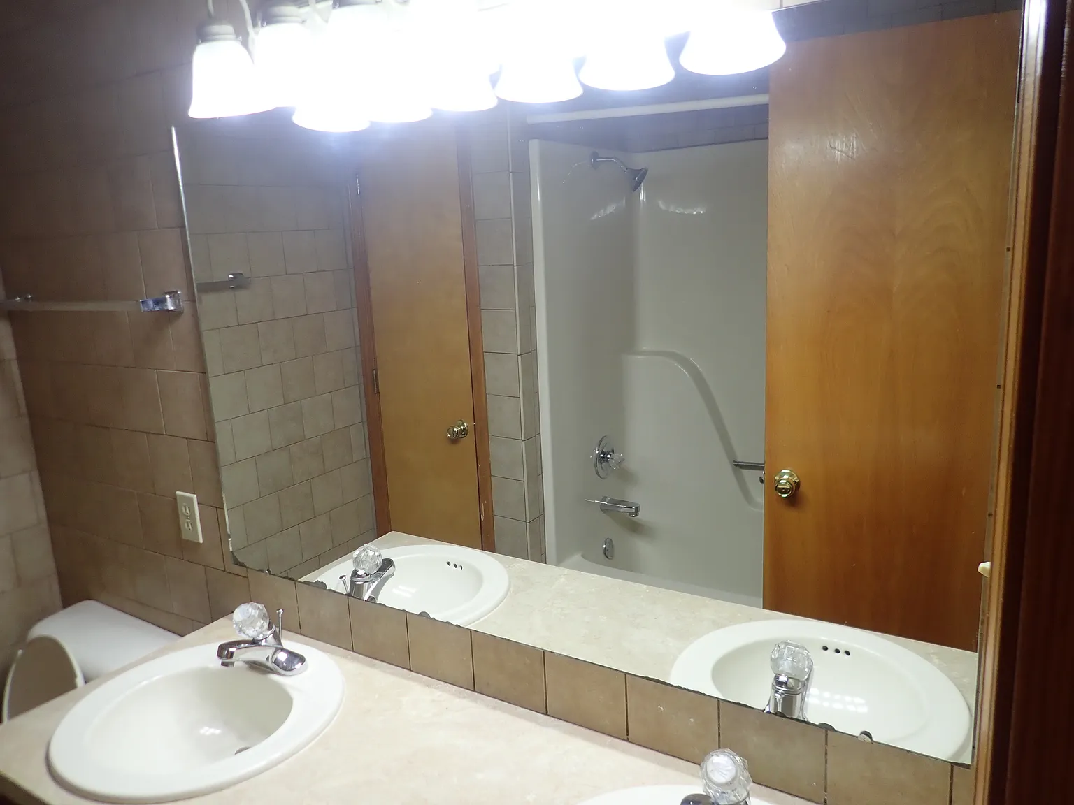 2 bed, 960 sqft, $800 — Photo 4