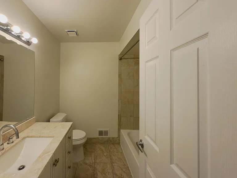11575 Lynhurst Dr — Photo 10