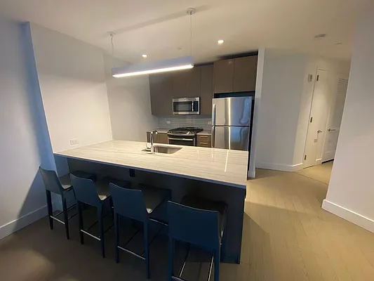 Rented by Red Apple Group | media 23