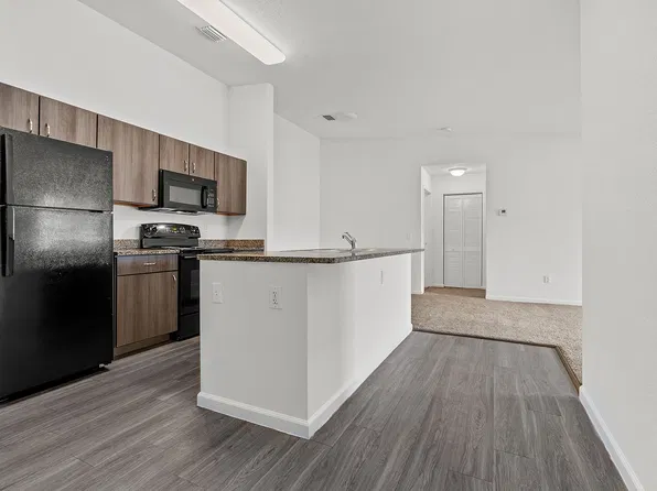 Palm Springs Apartments