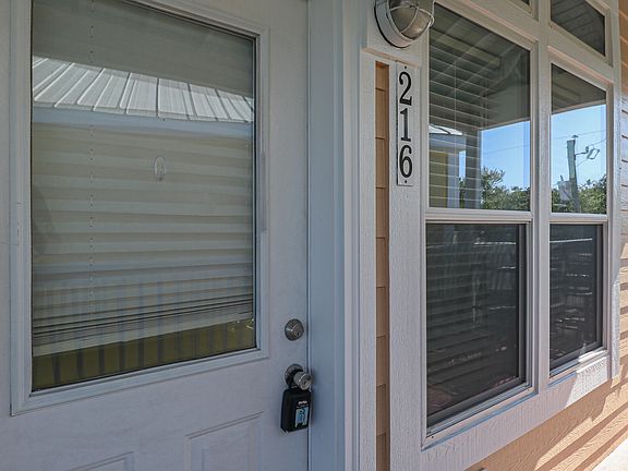 3rd image of 1515 E Beach Blvd