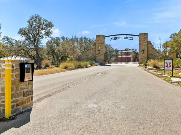 1496 Majestic Hills Dr, Blanco, TX 78606