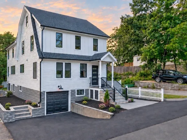 8 Guild St, Medford, MA 02155