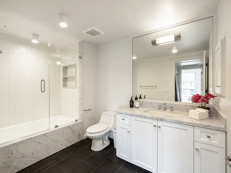 The Americana at Brand Luxury Apartments — Photo 14