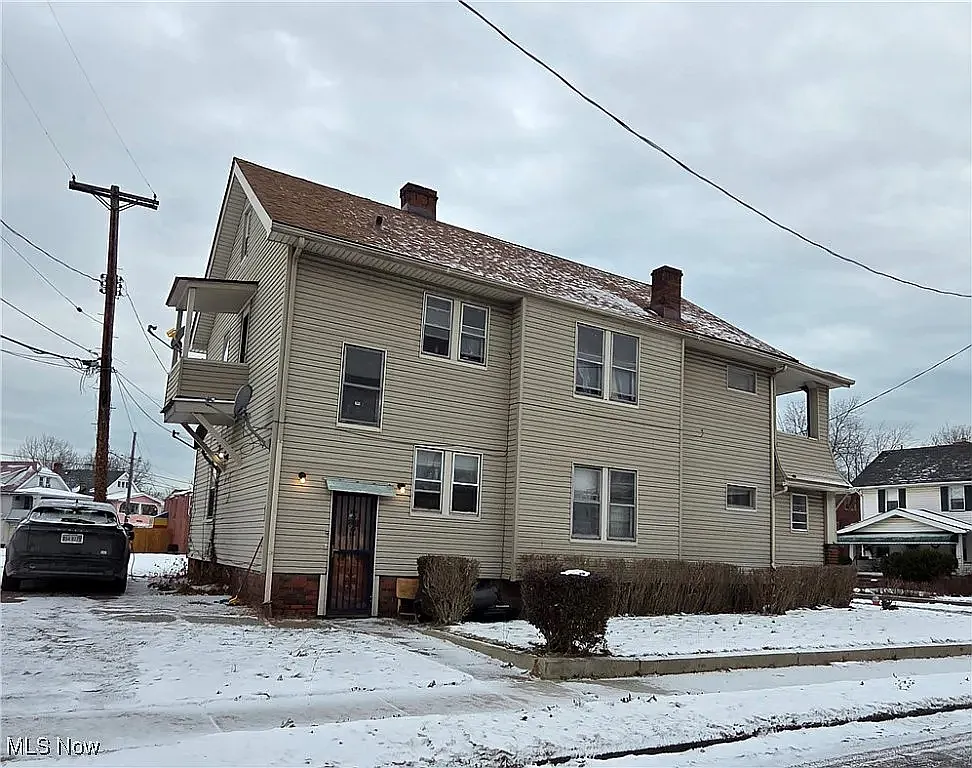 2 bed, 825 sqft, $950 — Photo 1